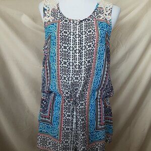 Signature Studio Boho Design w/Lace Detail SZ SM